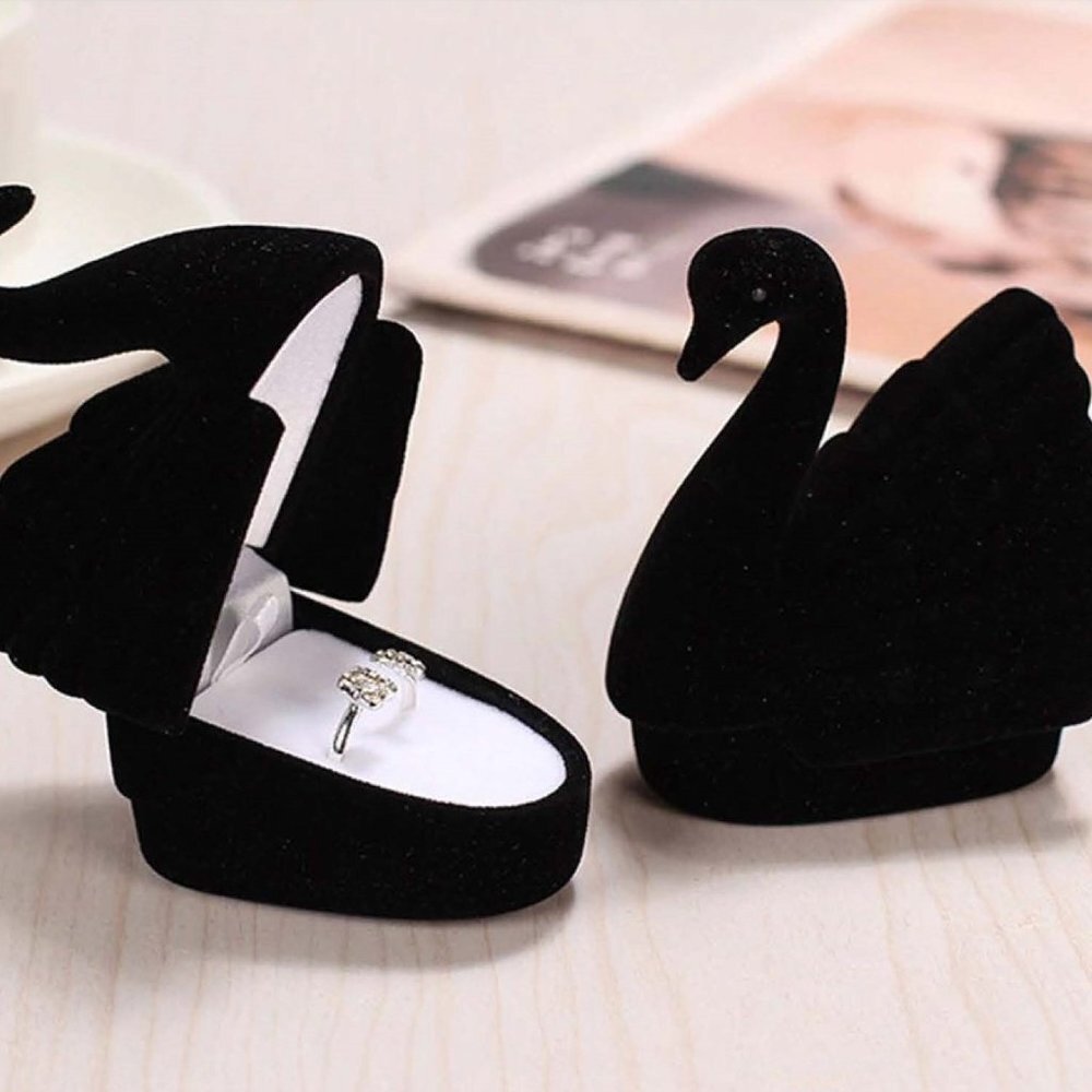 Black Swan Ring Box